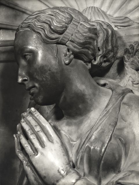Brogi/ Malenotti, Gino — Michelozzo di Bartolomeo; Bardi Donato - bottega - sec. XV - Allegoria della Speranza — particolare
